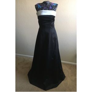 Strapless ballroom style gown/dress in Black&White